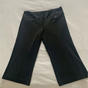 To the Max capri black pants with light blue pinstripes